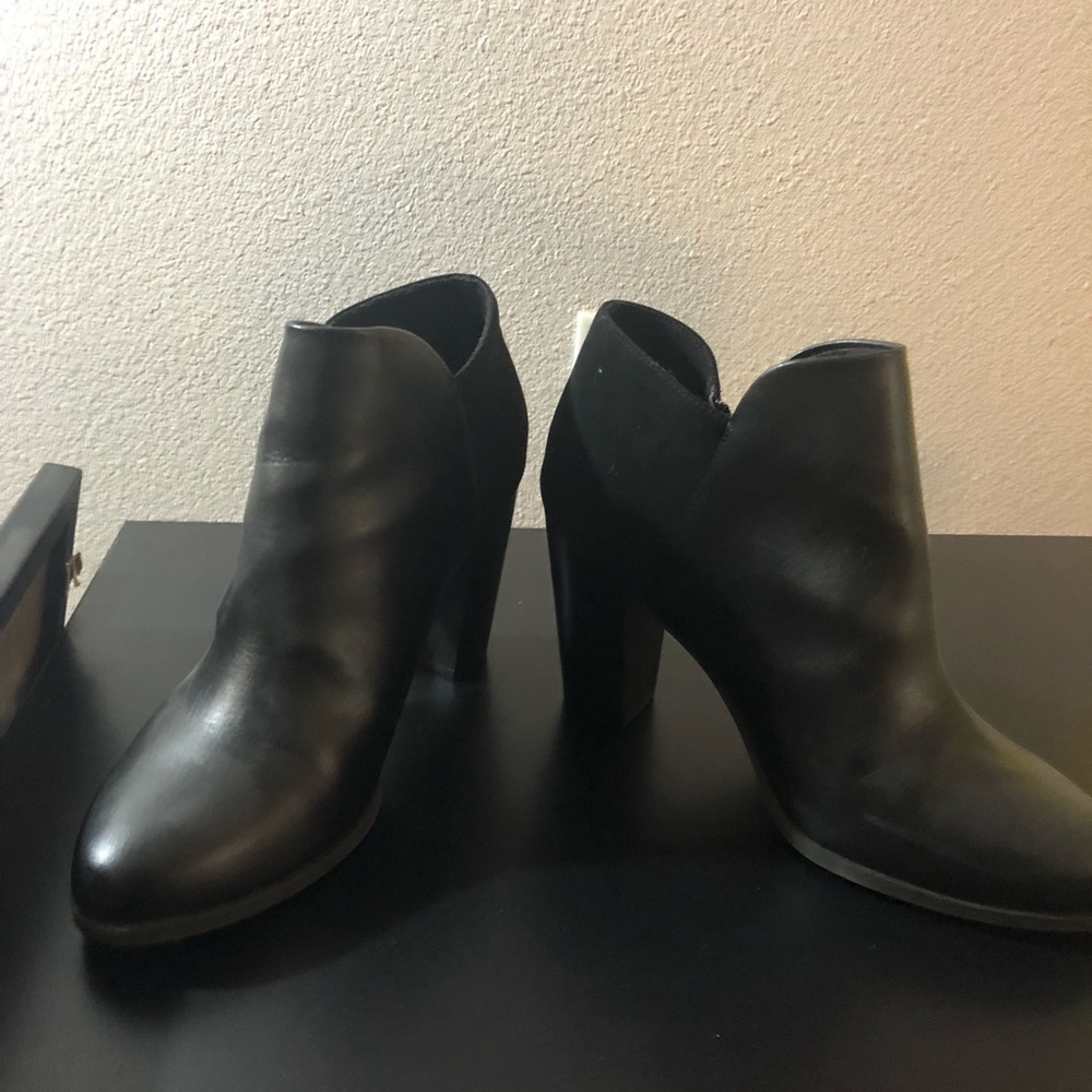Cute black Booties